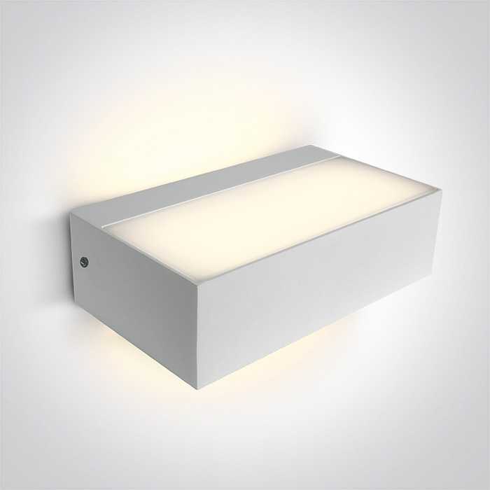 67392/W/V WHITE WALL LIGHT 7W CCTV IP65 230V